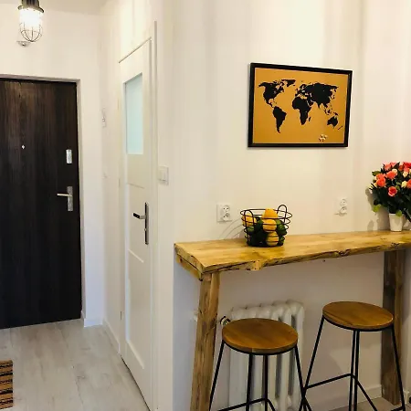 Piekny Apartament W Bardzo Dobrej Lokalizacji *